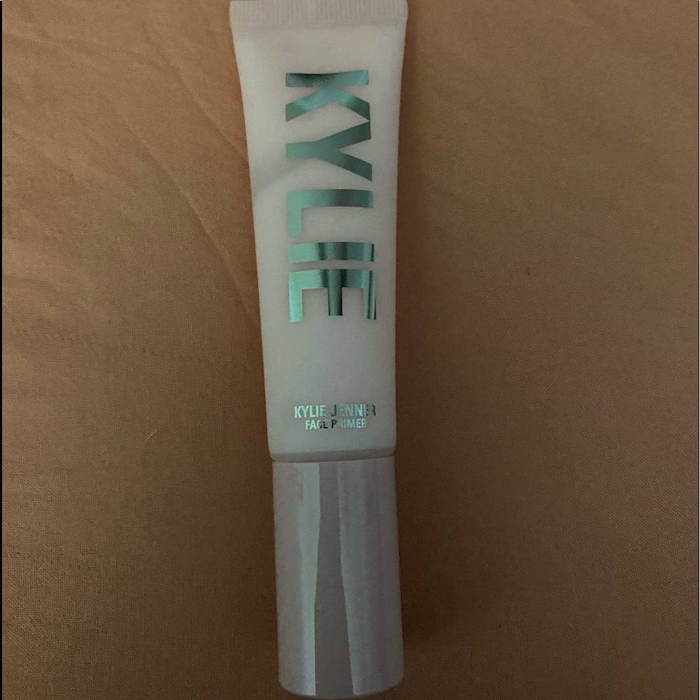Kylie Cosmetics Face Primer